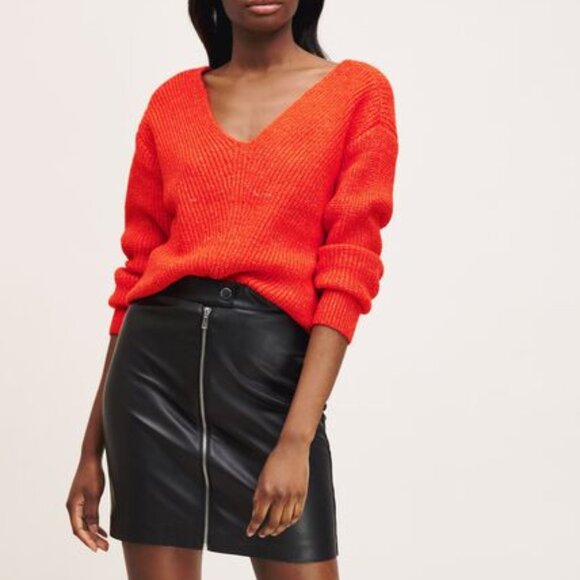 DYNAMITE Red Orange V-neck Knit Sweater - Picture 1 of 11